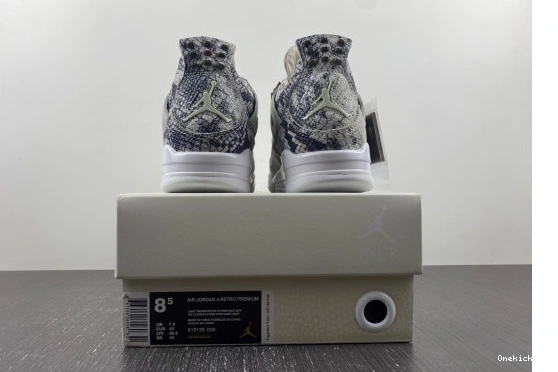 417  819139-030 Jordan  Retro 4 819139-030 GoAnywhere Snakeskin  0524